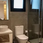 Luxe One Apartment *