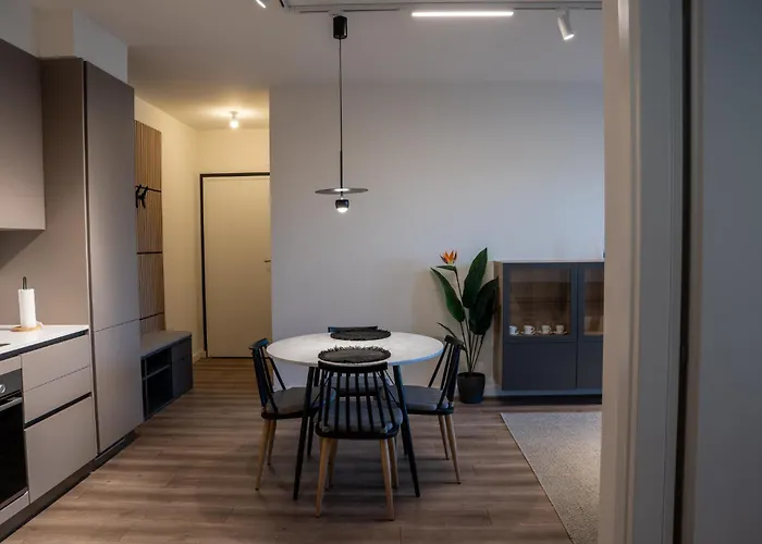 Luxe One * Aglantzia