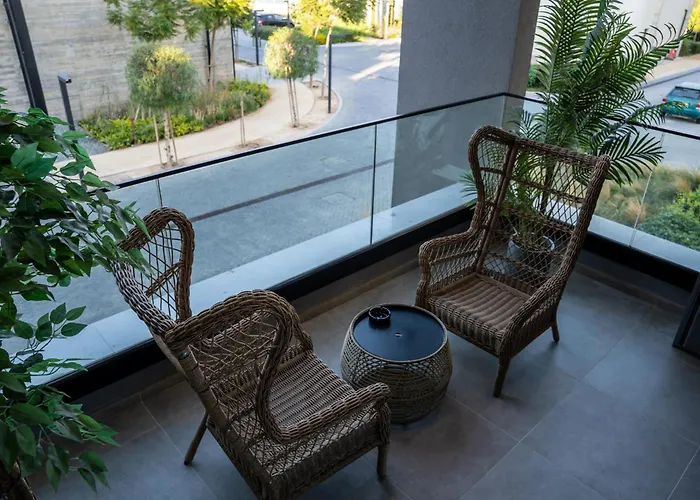 Luxe One アパート Aglantzia